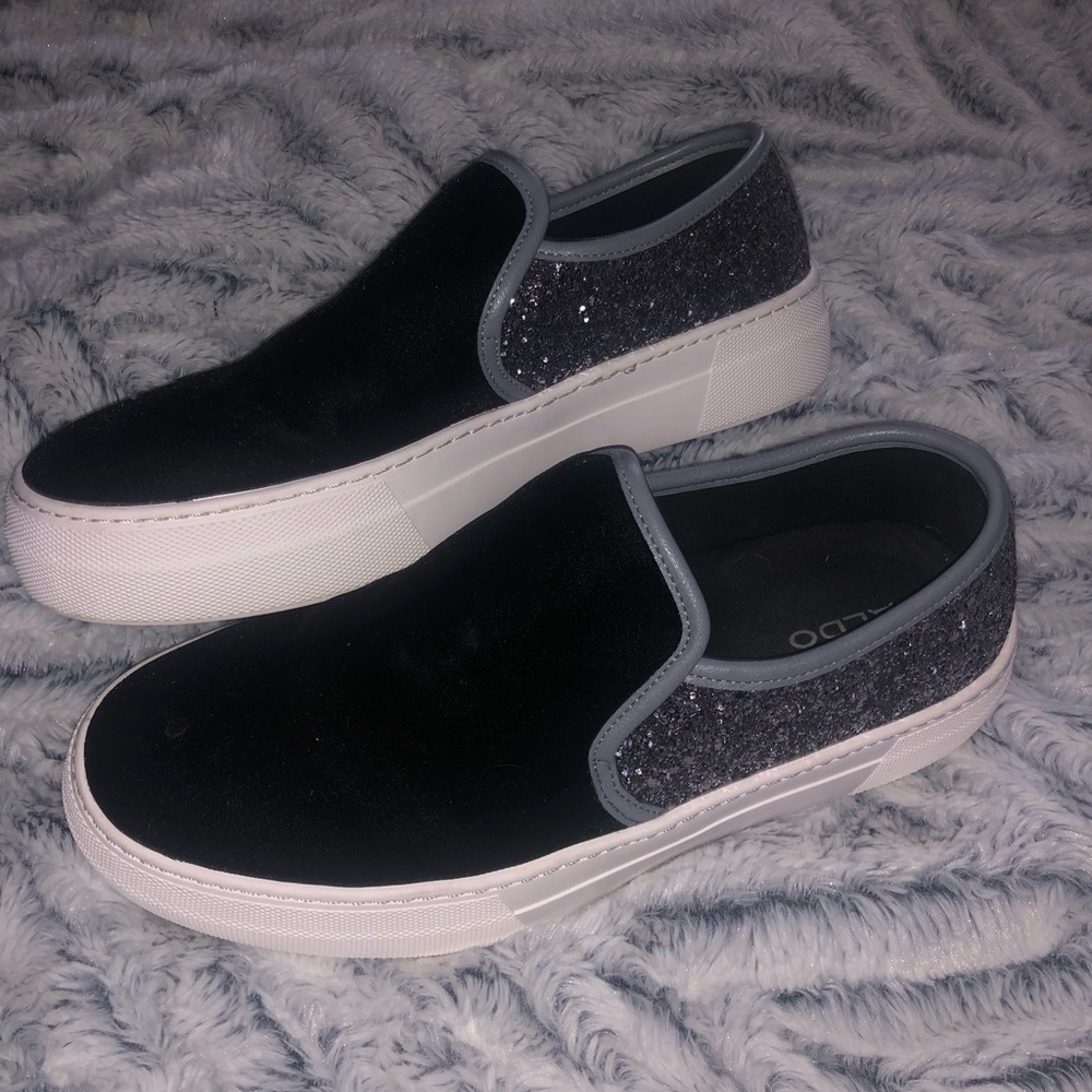 Aldo Slip Ons✨